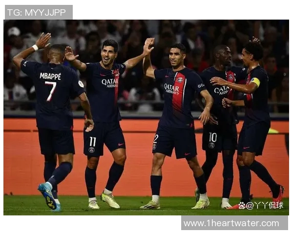 欧冠激战巴黎圣日耳曼对决伊斯坦布尔球队的精彩瞬间与分析